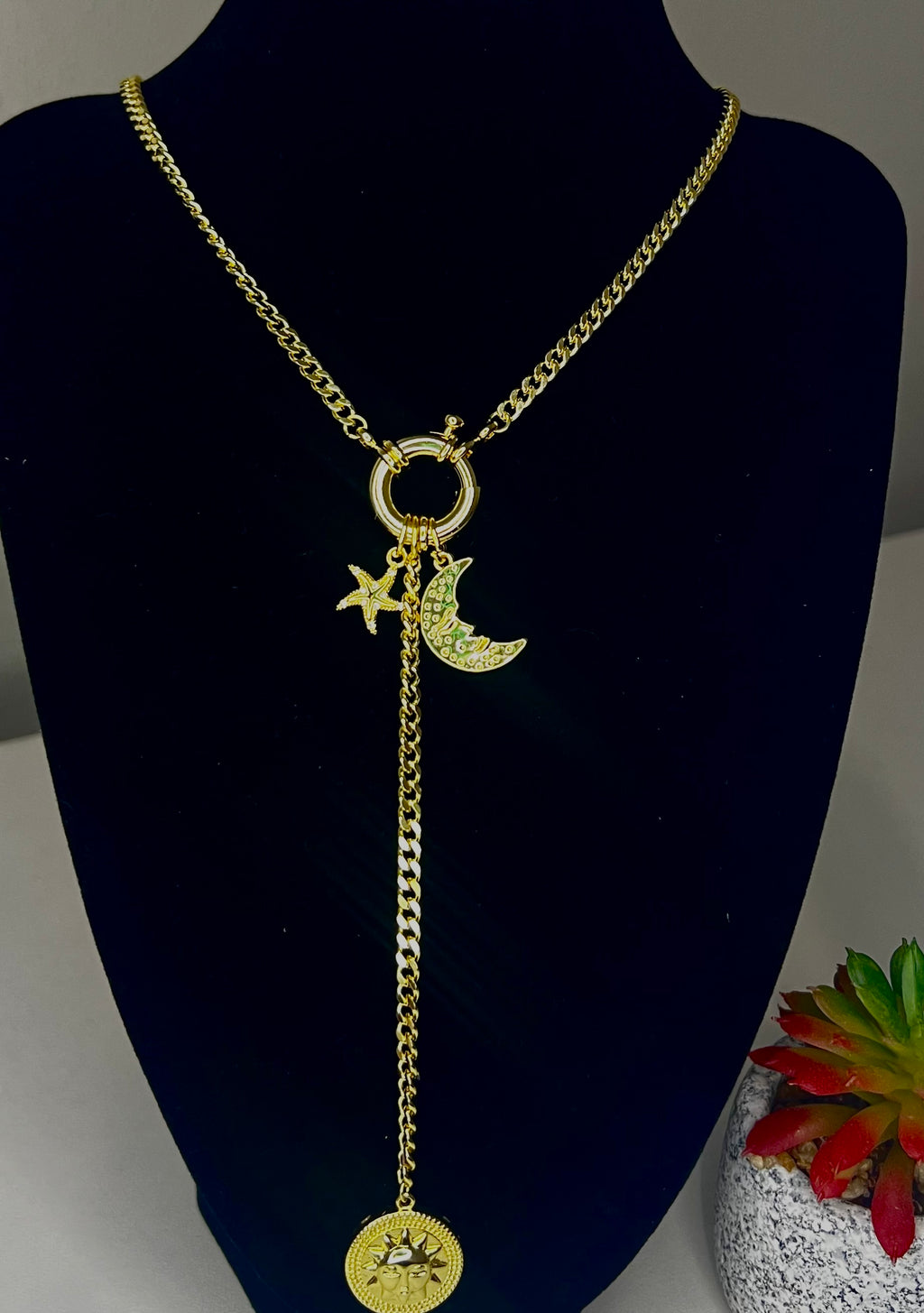 Sol y Luna dorado