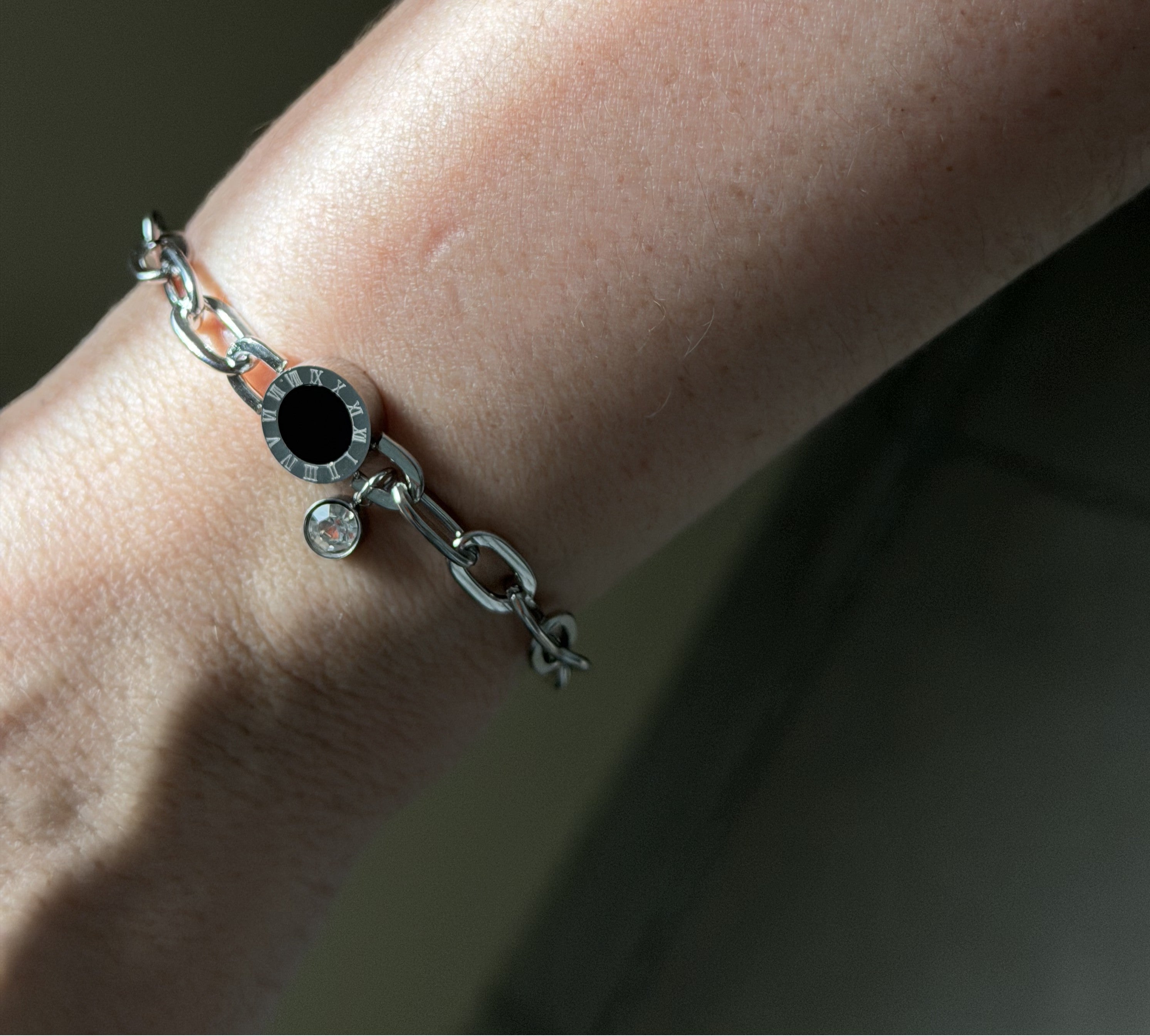 Pulsera circulo negro